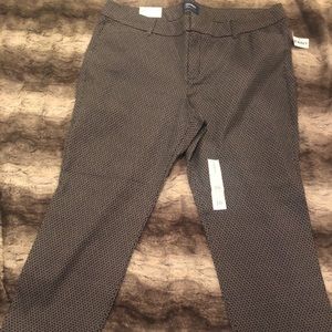 BRAND NEW Old Navy Pixie Pant